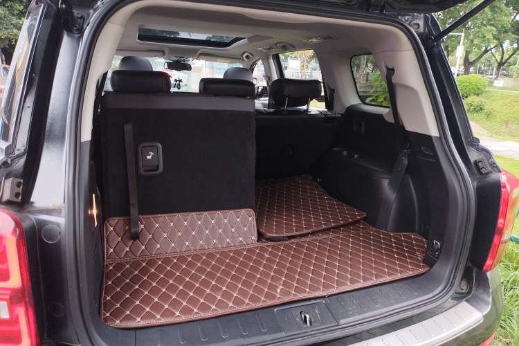 Used GAC Trumpchi GS8 2017 320T Two-Wheel Drive Luxury Smart Connectivity Version (7 Seats)
