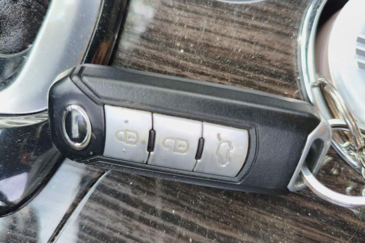 Used GAC Trumpchi GS5 Super 2015 1.8T Automatic Two-Wheel Drive Elite Edition
