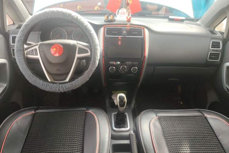 Used Suzuki Liana A6 2016 Hatchback 1.4L Manual Enjoyment Model Center Console