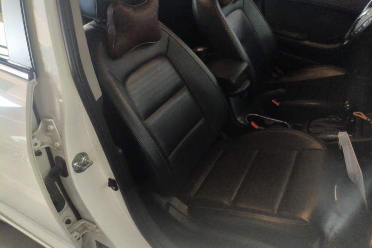 Used Kia K3 2017 1.6L Automatic 15th Anniversary Special Edition GLS Right Front Seat