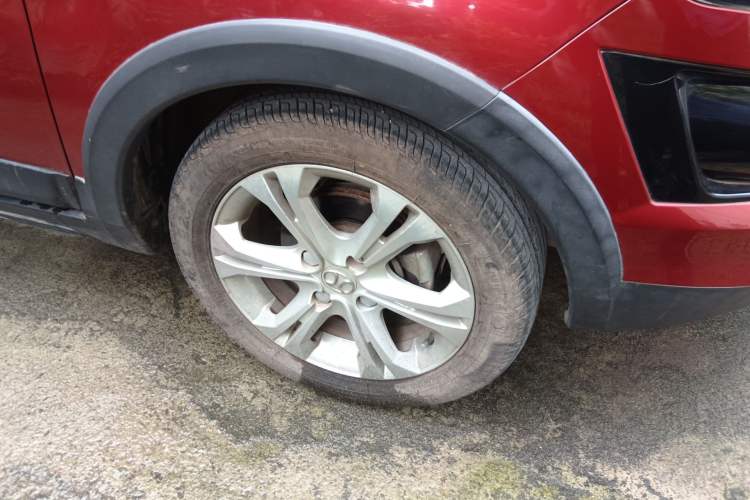 Used BAIC Senova X25 2015 1.5L manual Comfort trim level Right Front Wheel Hub