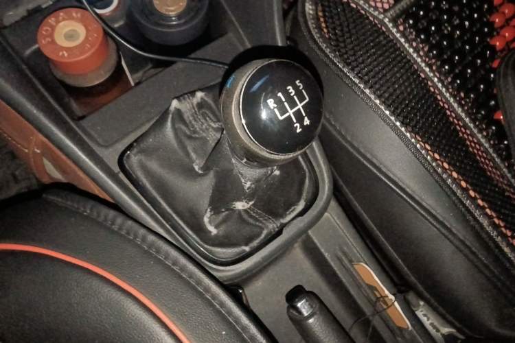 Used Volkswagen Santana 2013 1.4L Manual Comfort Edition
