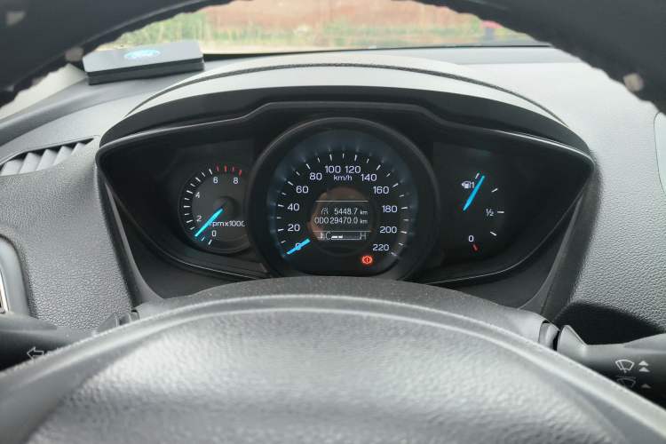 Used Ford Escort 2019 Revised Version 1.5L Manual "Quality Enjoyment" Trim (Tire Pressure Monitoring) China VI Standard Instrument Cluster