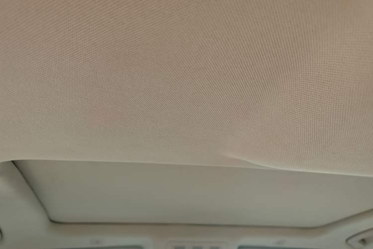 Used BMW 5 Series 2013 525Li Leading Model
