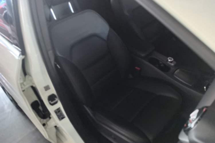 Used Mercedes-Benz B-Class 2017 B 200 Fashion Model
