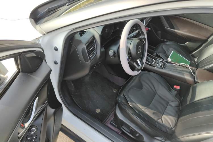 Used Mazda CX-4 2021 2.0L Automatic Two-Wheel Drive Blue Sky Luxury Edition