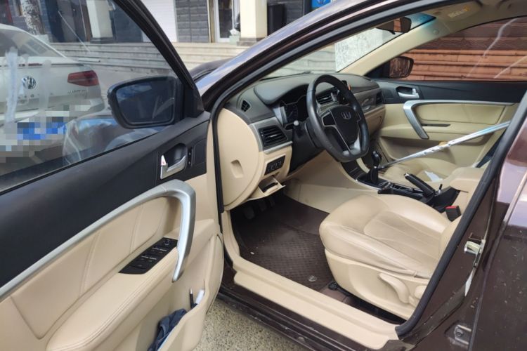 Used Geely Auto Emgrand 2017 Sedan Million Edition 1.5L Manual Luxury Model
