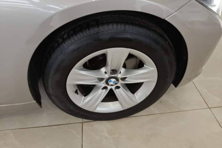 Used BMW 3 Series 2016 316Li Fashion Model
