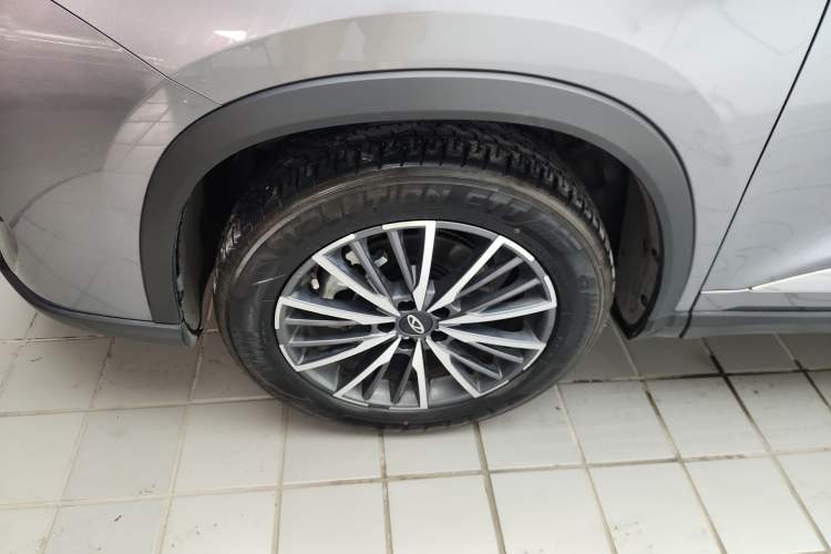 Used Chery Tiggo 8 PRO 2024 Champion Edition 290T Two-Wheel Drive Peak Version 7 Seats Exterior 4