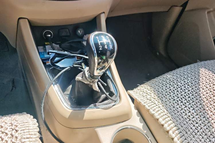 Used Baojun 730 2014 1.5L manual Comfort ESP version 7 seats