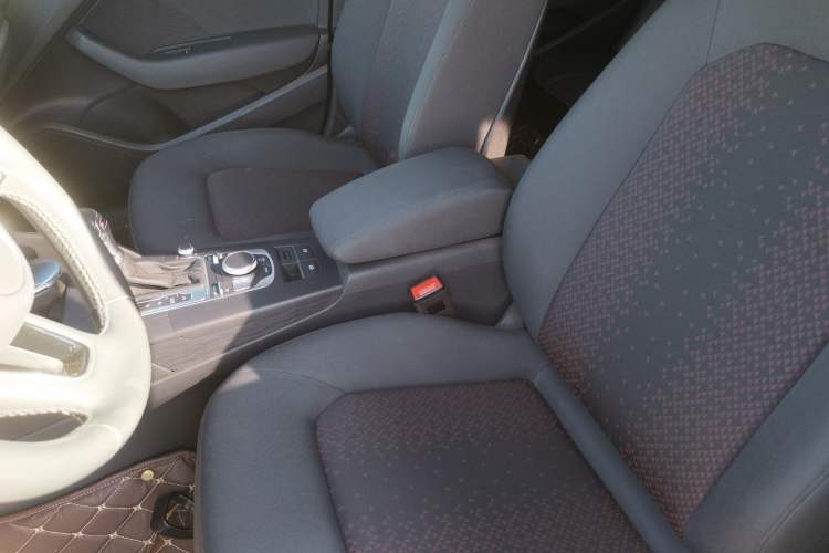 Used Audi A3 2020 Sportback 35 TFSI Ambition China VI Left Front Seat
