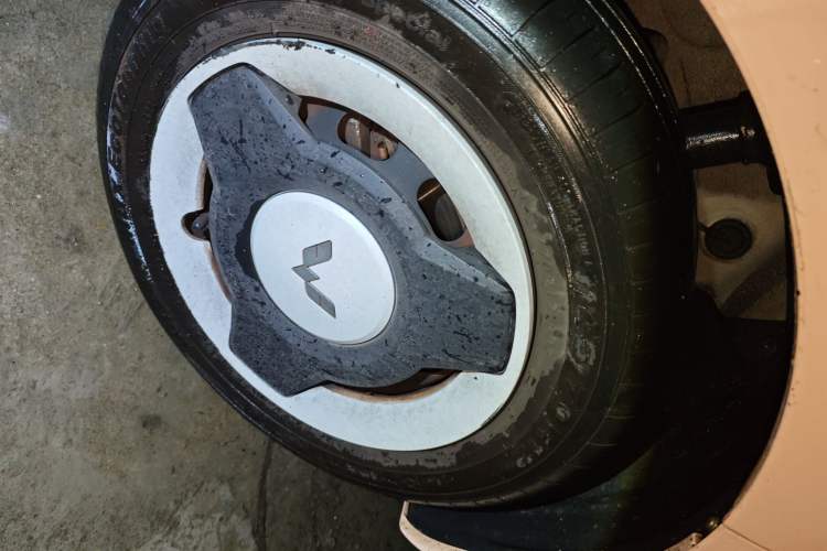 Used Wuling Hongguang MINIEV 2022 Macaron Premium Model – Lithium Iron Phosphate