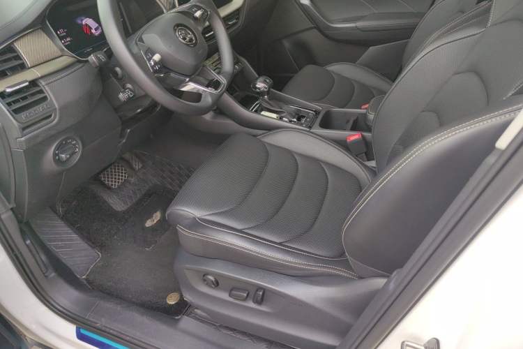 Used Skoda Kodiaq 2023 Facelifted TSI330 5-Seater Two-Wheel-Drive Luxury Edition
