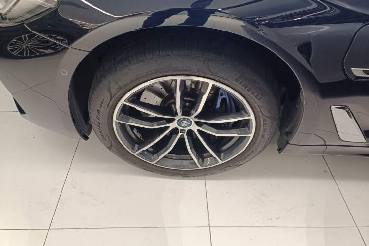 Used BMW 5 Series New Energy 2022 Second Facelift 535Le M Sport Package
