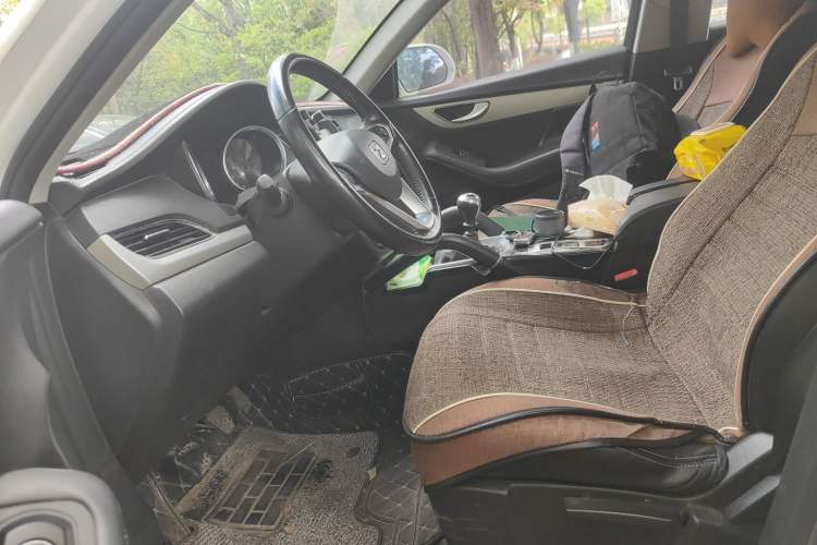 Used Zotye SR7 2016 1.5T Manual Cube Road Edition China V Standard