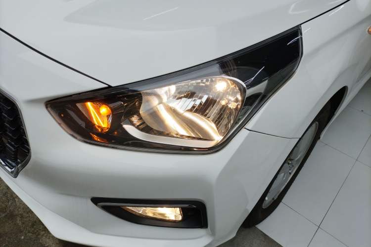 Used Hyundai Verna (older generation) 2017 1.4L Manual Huancai Edition China V Standard