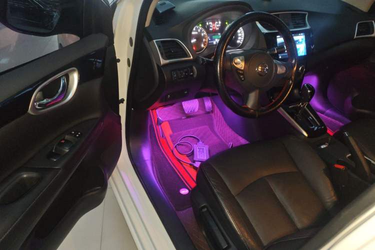 Used Nissan Sylphy 2019 1.6XV CVT Smart Connect Luxury Edition China VI Standard Driver Seat