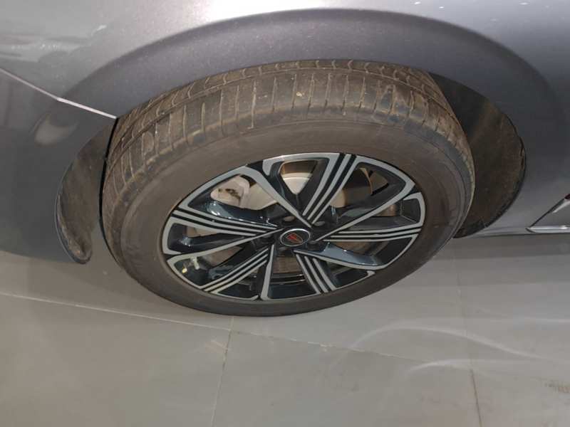 Used Hongqi H5 PHEV 2025 170 Super Hybrid Version — 22