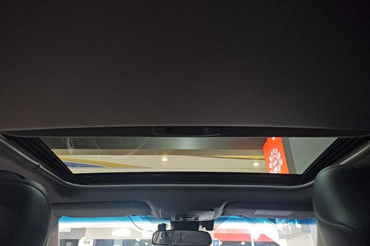 Used Toyota Camry 2023 2.0G Luxury Edition