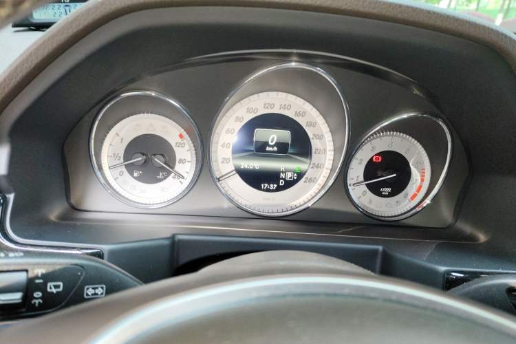 Used Mercedes-Benz GLK-Class 2013 GLK 300 4MATIC Luxury Model