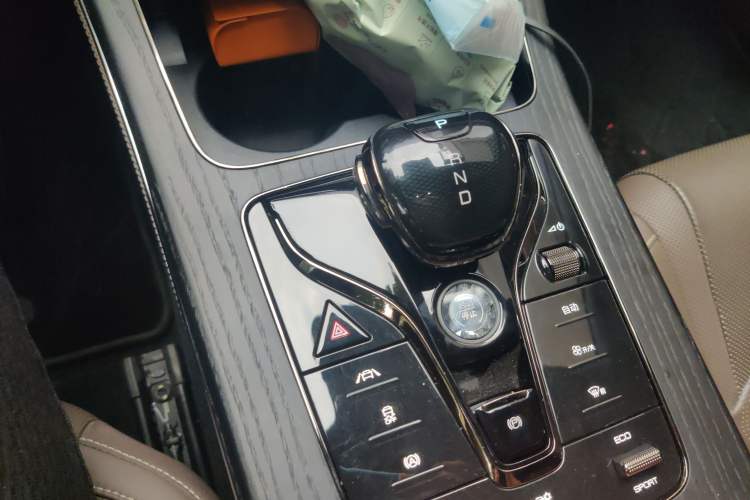 Used BYD Han 2020 DM Four-Wheel Drive Performance Edition Prestige Model Gear Lever