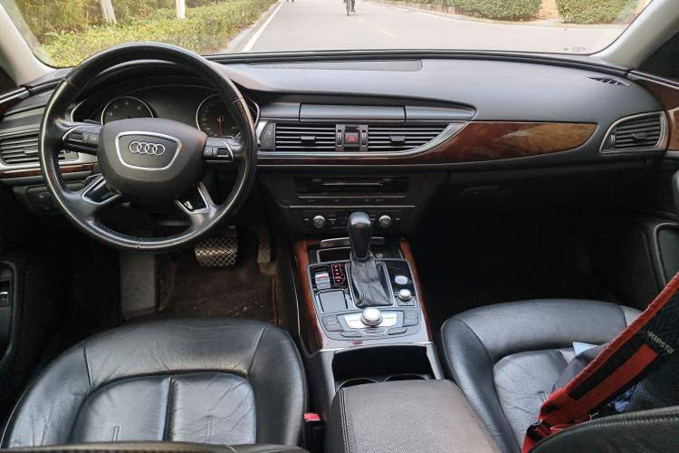 Used Audi A6L 2016 30 FSI Comfort Version Center Console