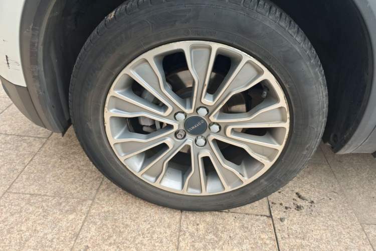 Used Lynk & Co 01 2018 2.0T Two-Wheel-Drive + Version Left Front Wheel Hub