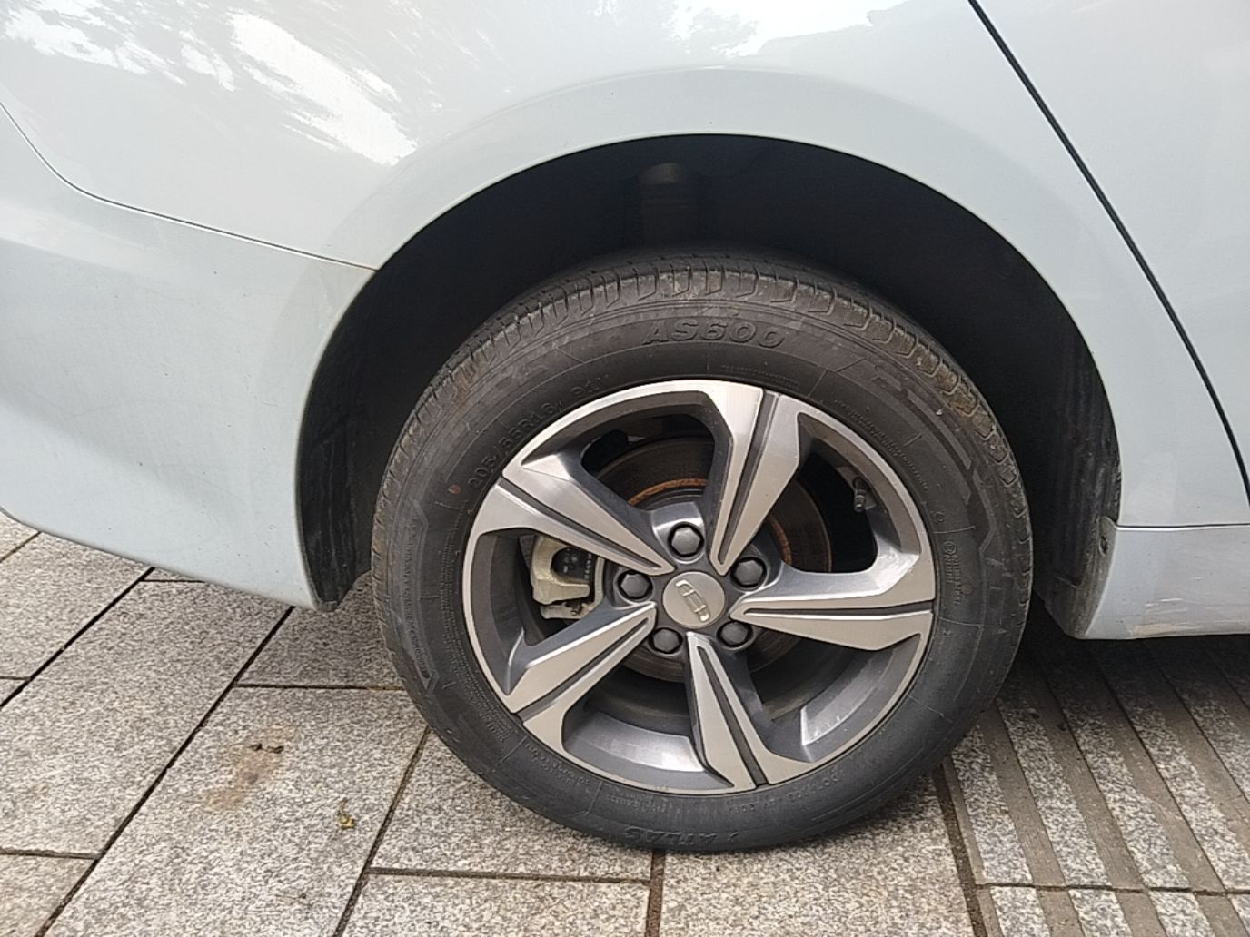 Geely Auto Emgrand L HiP 2022 1.5TD-DHT Pro 100KM Super Clean — снимка 11
