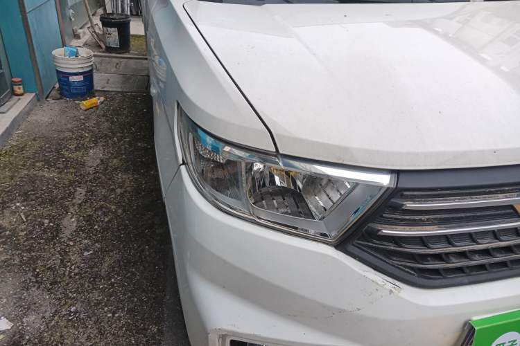 Used Wuling Hongguang V 2019 1.5L Enjoyment Version China VI LAR