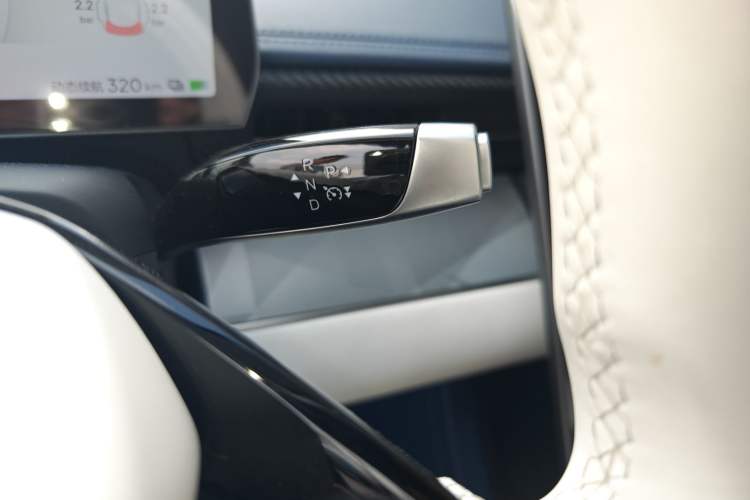 Used NETA GT 2023 580 AWD Gear Lever