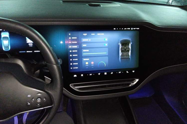 Used Rising R7 2022 High-Performance Advanced Edition
