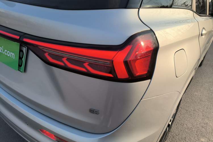 Used Landian E5 2023 1.5L DE-i 100KM Zhenxiang Edition 7-Seater