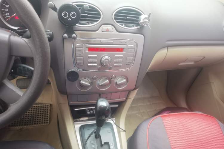 Used Ford Focus 2013 Sedan Classic 1.8L Automatic Base Model
