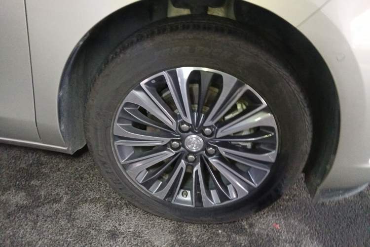 Used Buick GL8 2022 ES Land Cruiser 653T Luxury Model