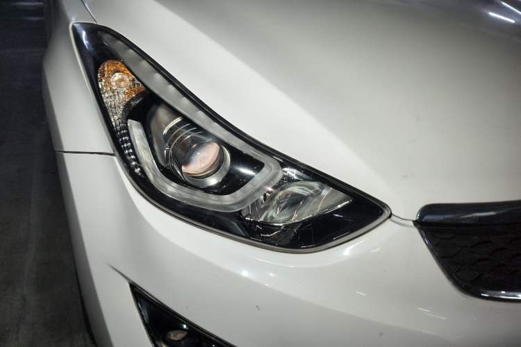 Used Hyundai Elantra (5th Generation / Langdong) 2016 1.6L Automatic Prestige Model
