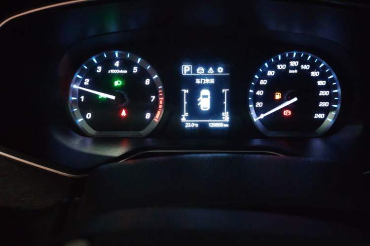 Used CHANGAN OSHAN X7 2020 1.5T Automatic Luxury Version