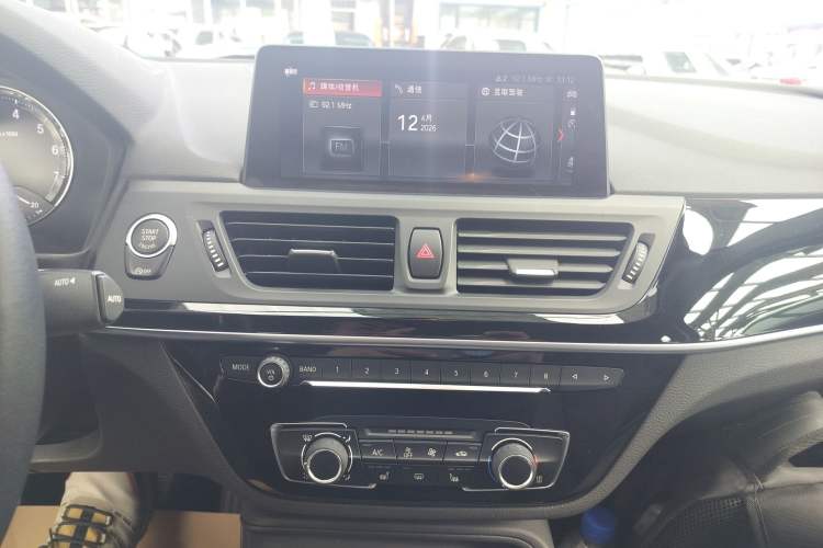 Used BMW 1 Series 2020 120i Fashion Model Audio And AC Panel