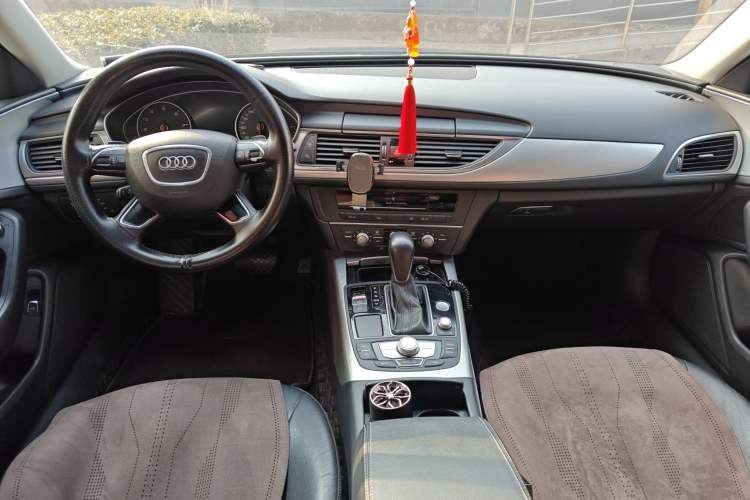 Used Audi A6L 2018 30th Anniversary Edition 35 TFSI Fashion Model
