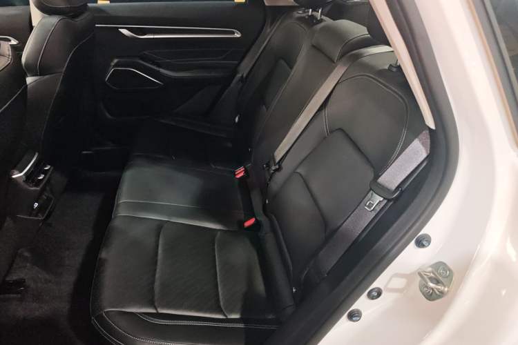 Used Geely Auto Emgrand 2023 4th Generation Champion Edition 1.5L CVT Prestige Model Left Rear Seat