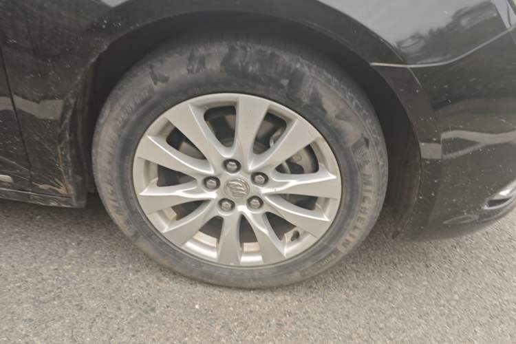 Used Buick LaCrosse 2013 2.4L SIDI Leading Comfort Version
