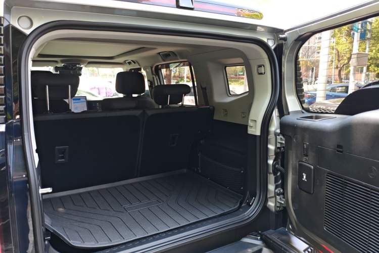 Used JETOUR Traveler 2023 2.0T All-Wheel-Drive CrossPRO