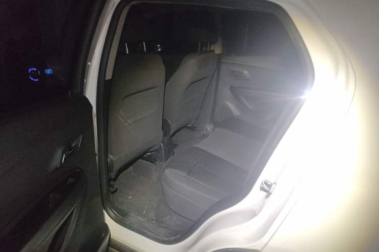 Used Chevrolet Trax 2016 1.4T Automatic Two-Wheel Drive Comfort Version with Sunroof