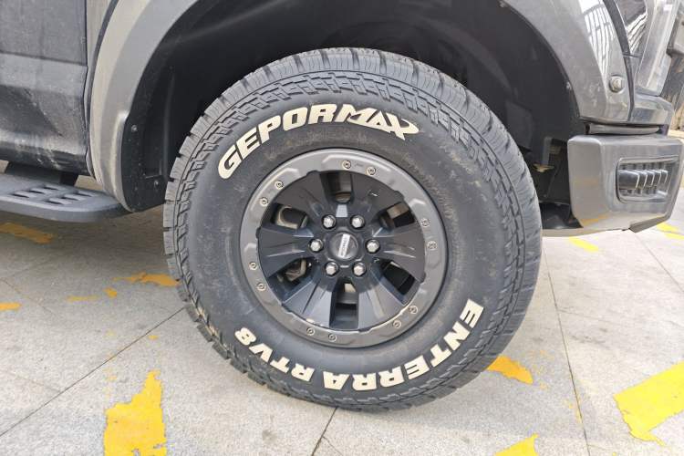 Used Ford F-150 Raptor 2018 3.5T Raptor Performance Enhanced Edition Right Front Wheel Hub