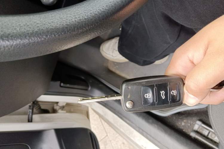 Used Volkswagen Polo 2013 1.6L Manual Comfort Edition