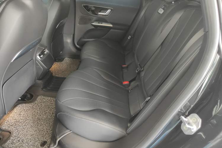 Used Mercedes-Benz EQE 2022 350 Pioneer Edition Left Rear Seat