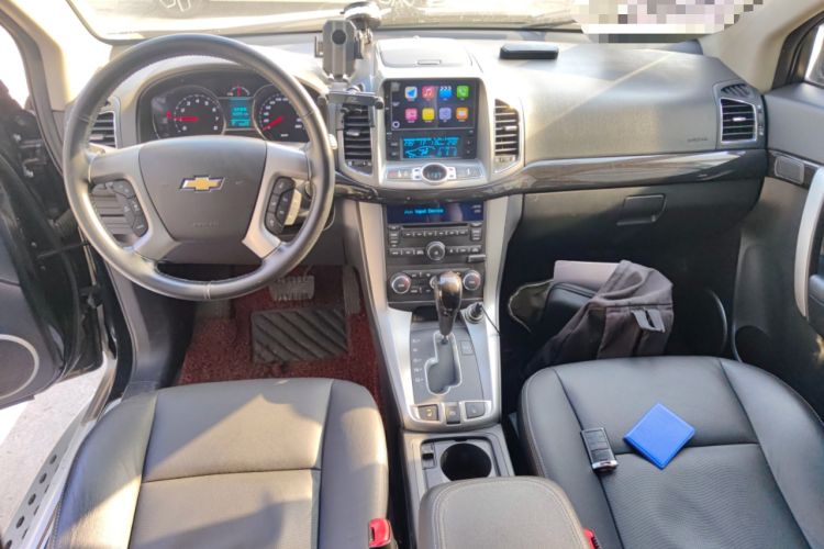 Used Chevrolet Captiva 2015 2.4L 4x4 Flagship Edition 7-Seater