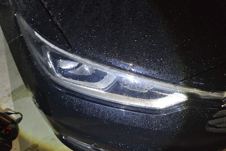 Used Ford Taurus 2019 EcoBoost 245 Premium Edition Right Front Headlight