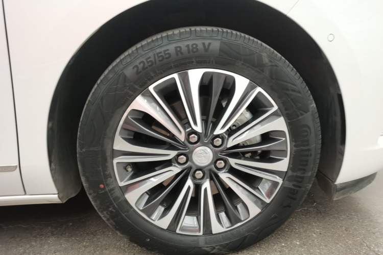 Used Buick GL8 2022 ES Land Cruiser 653T Luxury Model