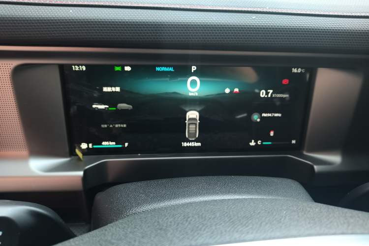 Used JETOUR Traveler 2025 2.0TD DCT Four-Wheel Drive Silver Dragon Wings Air
