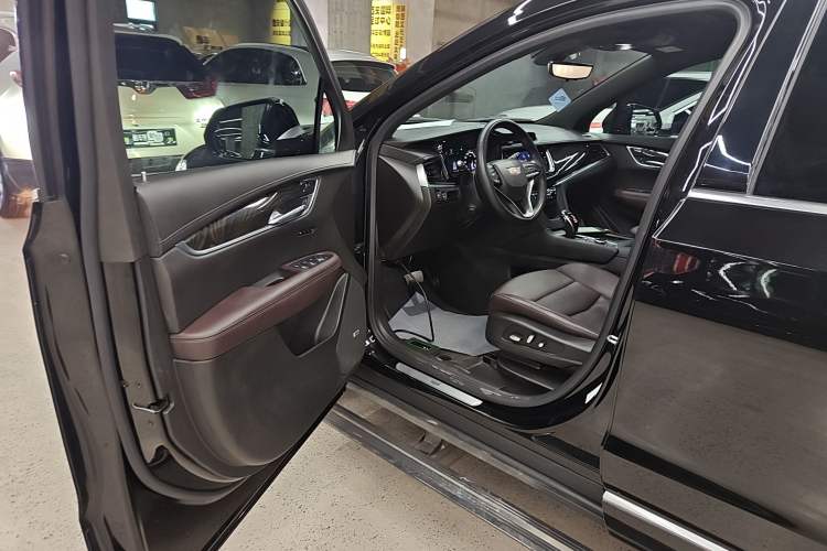 Used Cadillac XT6 2022 2.0T Six-Seater Four-Wheel Drive Luxury 120th Anniversary Limited Edition